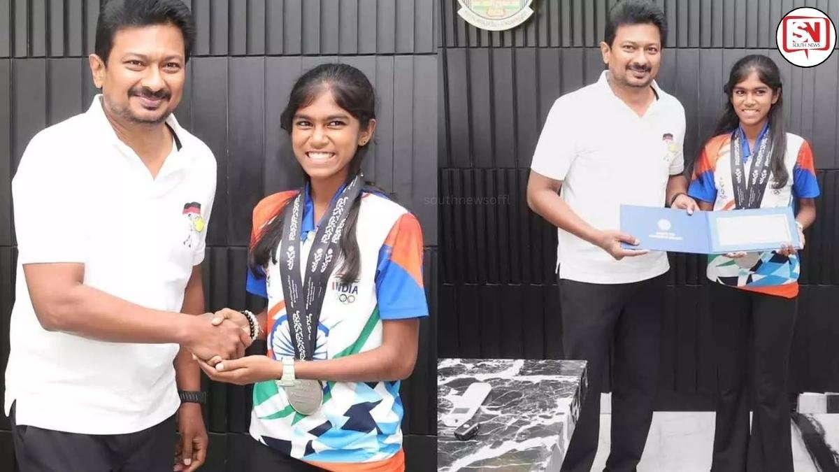 udhayanidhi rewards 25laks