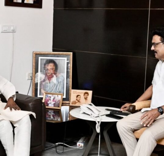 Vairamuthu and MK Stalin