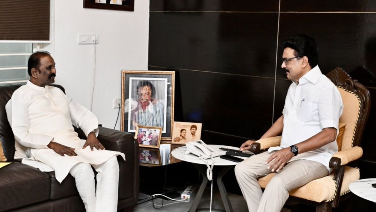 Vairamuthu and MK Stalin