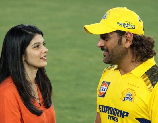 MS Dhoni and Kavya Maaran